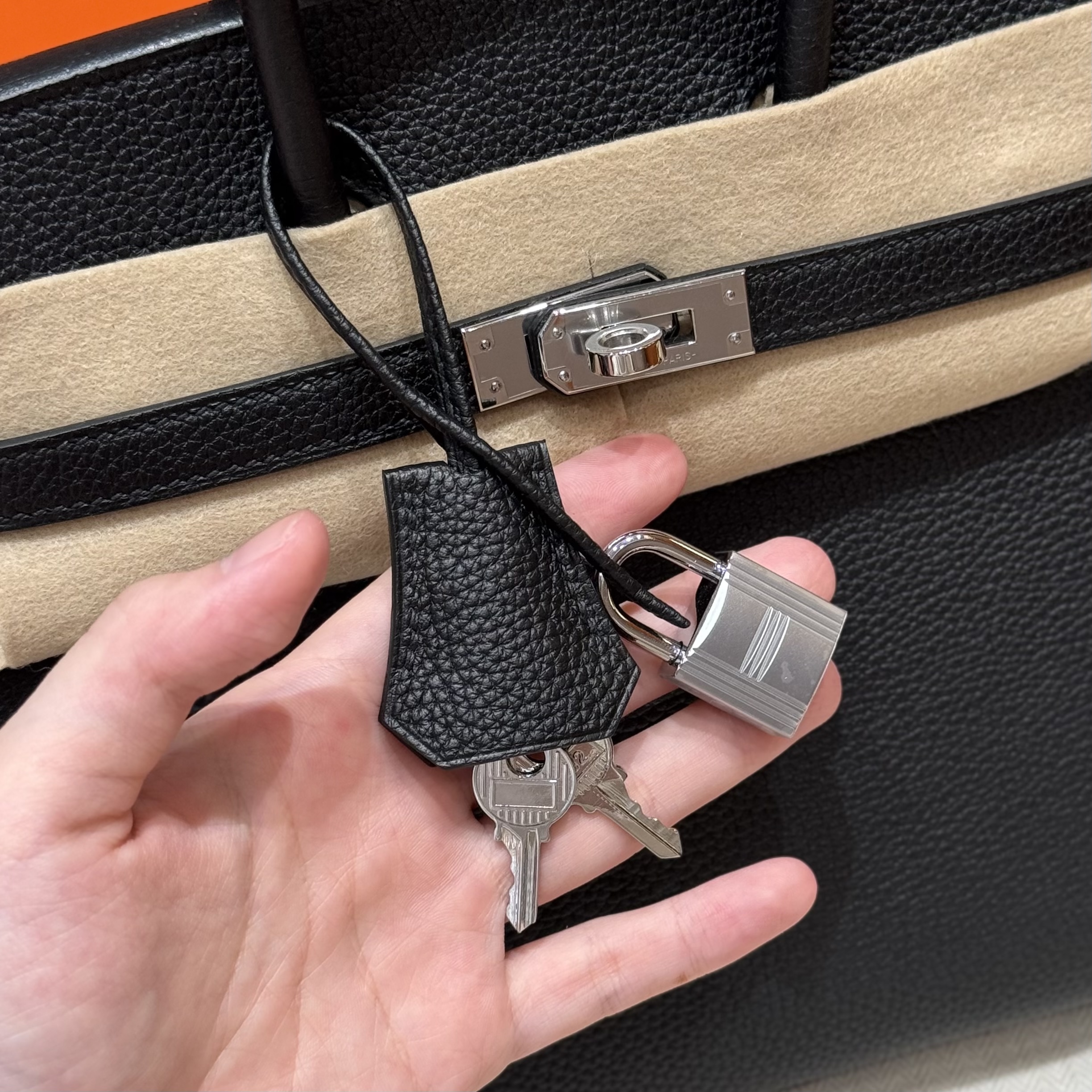 951b633809ae9d43232fbafe32a7f5ab_1756199569_2673.jpg 951b633809ae9d43232fbafe32a7f5ab_1756199569_2673.jpg