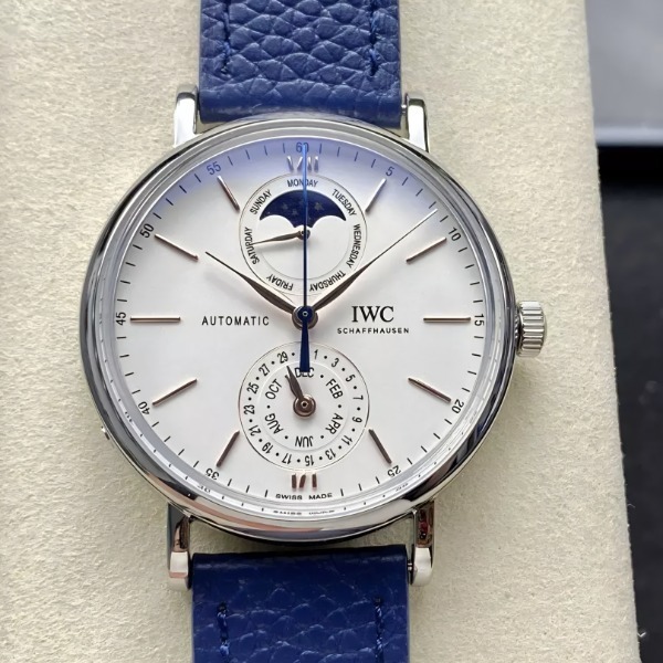 최고퀄 레플리카 IWC 포르토피노 컴플리트 캘린더 화이트 다이얼 IW359002