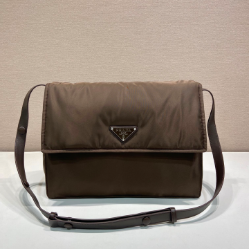 최고퀄 프라다 패디드 리나일론 숄더백 브라운 1BD256