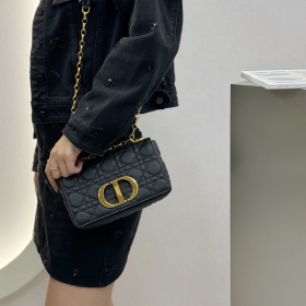 최고퀄 디올 카로 스몰 숄더백 블랙