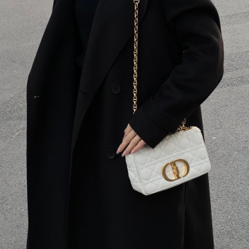 최고퀄 디올 카로 스몰 숄더백 화이트