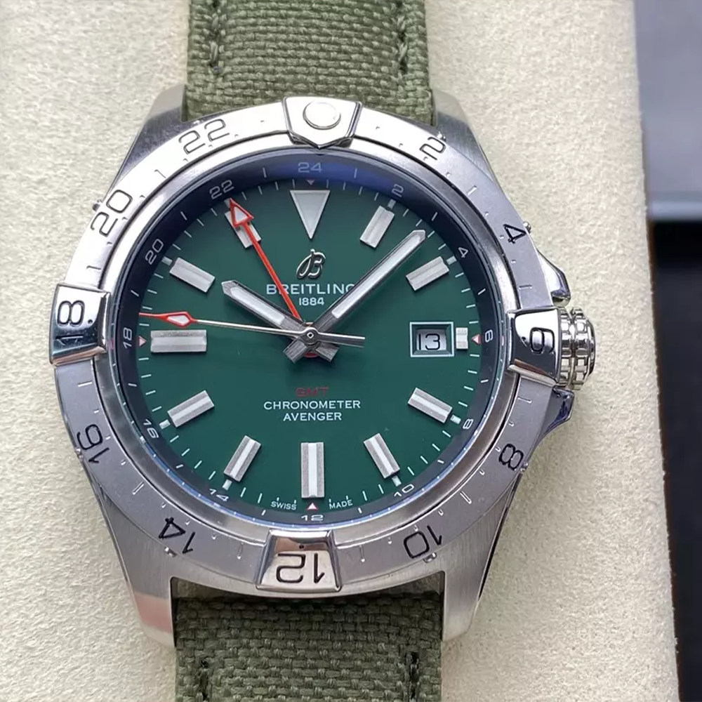 최고퀄 BLS공장 브라이틀링 어벤저 GMT 그린 다이얼 44mm 나일론 스트랩