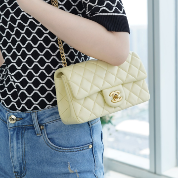 최고퀄 팬더샵 샤넬 클래식 카멜리아 플랩백 스몰 옐로우